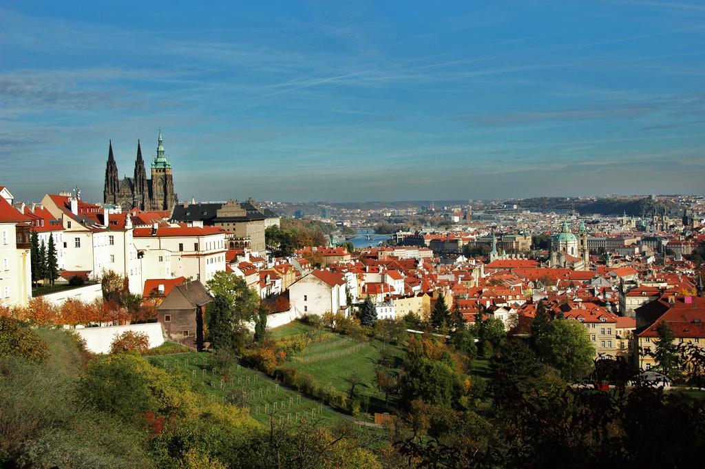 Ferienwohnung 3Pomegranates Prag Exterior foto