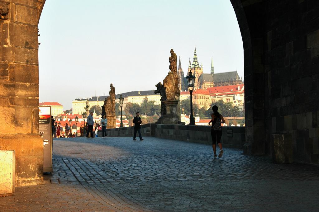 Ferienwohnung 3Pomegranates Prag Exterior foto