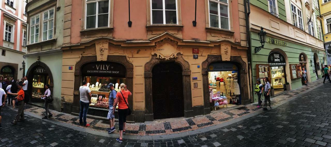 Ferienwohnung 3Pomegranates Prag Exterior foto